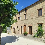 Graziesole Mattone Upstairs E Downstairs Penna San Giovanni