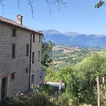 Farm stay Graziesole Mattone Upstairs E Downstairs Penna San Giovanni