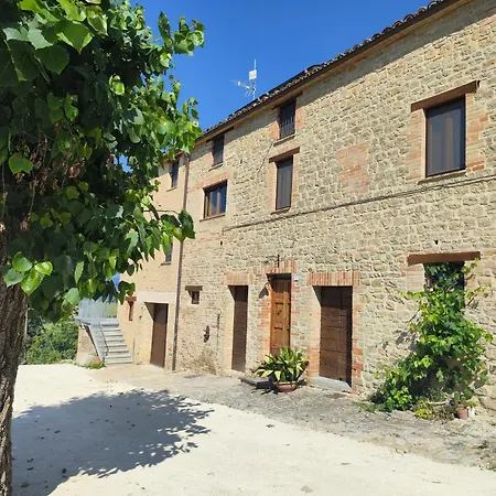Graziesole Mattone Upstairs E Downstairs Penna San Giovanni