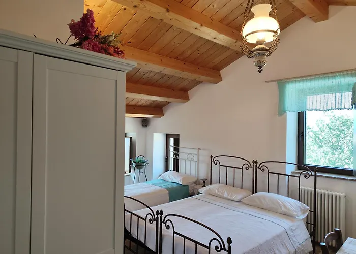 Graziesole Mattone Upstairs E Downstairs Farmház Penna San Giovanni