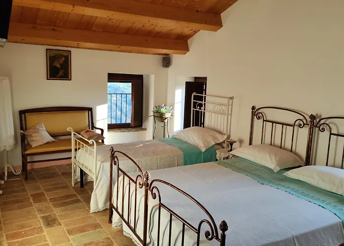 Graziesole Mattone Upstairs E Downstairs *