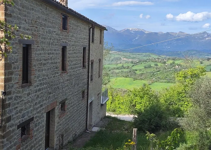 Graziesole Mattone Upstairs E Downstairs Farmház