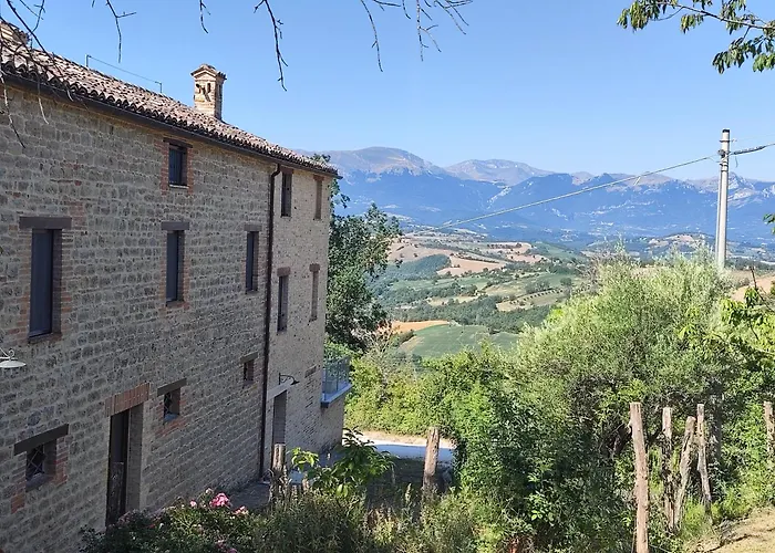 Farmház Graziesole Mattone Upstairs E Downstairs Penna San Giovanni