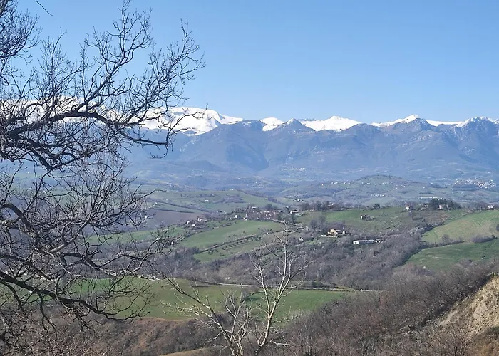 Graziesole Mattone Upstairs E Downstairs Farmház