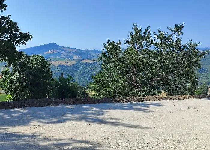 Graziesole Mattone Upstairs E Downstairs Farmház